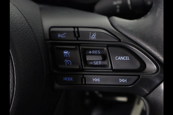 Toyota Yaris Cross 1.5 Hybrid Business Bi-Tone | Apple Carplay & AndroidAUTO | Camera | Privacy Glass | 1e eigenaar |