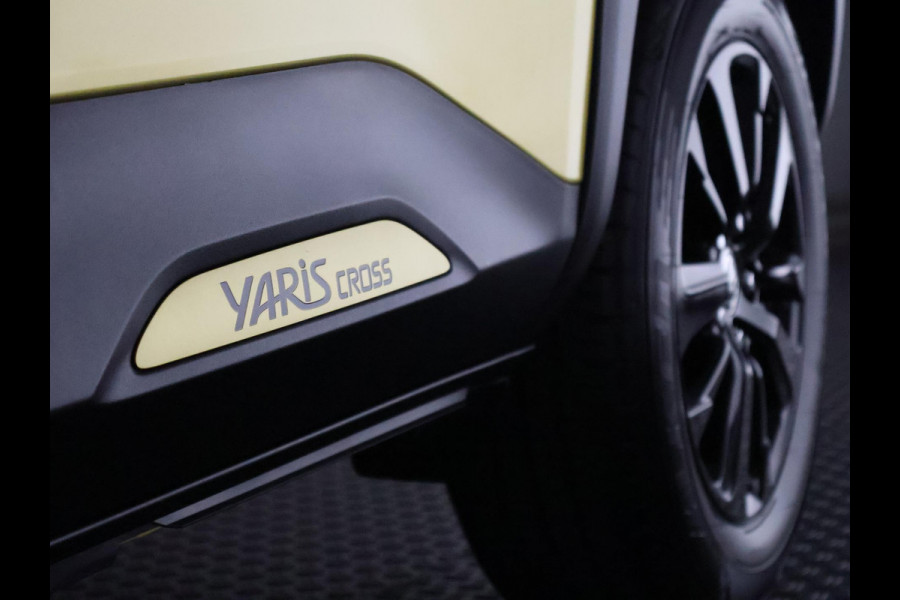 Toyota Yaris Cross 1.5 Hybrid Business Bi-Tone | Apple Carplay & AndroidAUTO | Camera | Privacy Glass | 1e eigenaar |