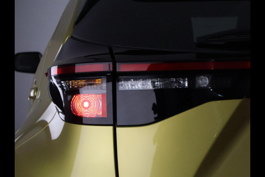 Toyota Yaris Cross 1.5 Hybrid Business Bi-Tone | Apple Carplay & AndroidAUTO | Camera | Privacy Glass | 1e eigenaar |