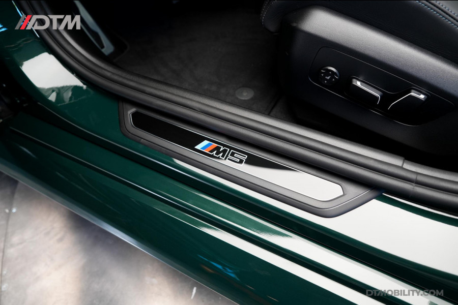BMW 5 Serie Touring M5 | M-Drivers & Performance Pack | Keramisch | Akrapovič | Goodwood Grün |