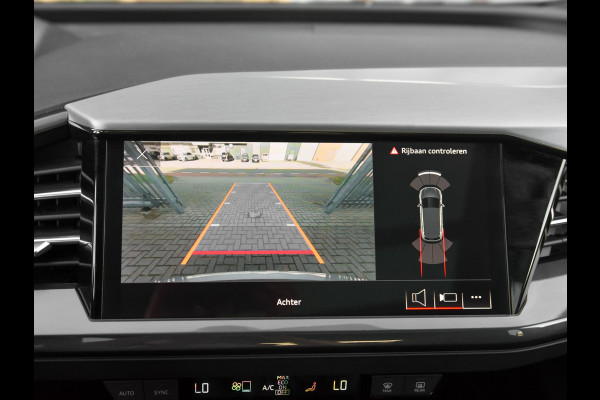Audi Q4 e-tron 50 quattro S-Line 77 kWh Leren Bekleding Panoramadak ACC Matrix 21 inch Velgen