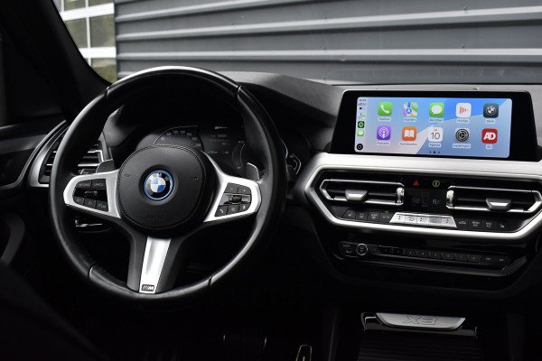 BMW X3 xDrive30e M Sport | Pano | 21'' Wielen | Camera | CarPlay | Head-Up | Stoelverwarming | Sfeerverlichting |