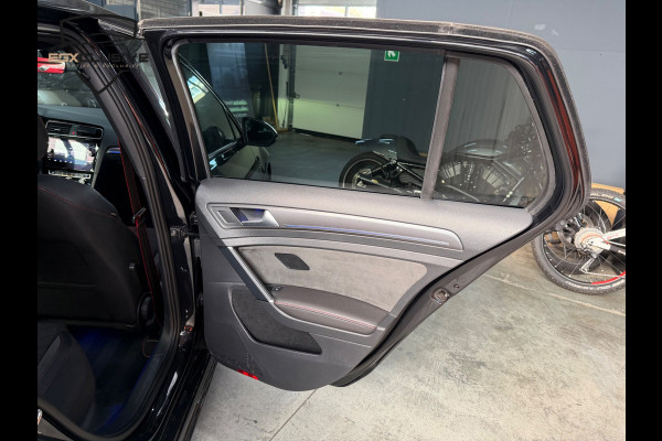 Volkswagen Golf 2.0 TSI GTI TCR Camera|dynaudio|ACC|FRONT ASSIST