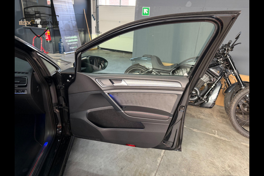 Volkswagen Golf 2.0 TSI GTI TCR Camera|dynaudio|ACC|FRONT ASSIST