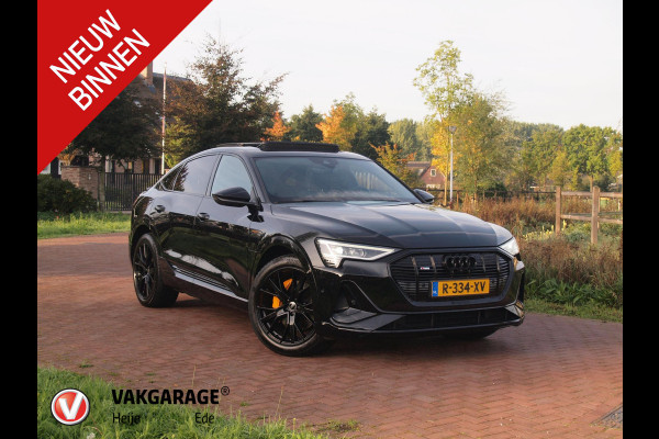 Audi e-tron Sportback 55 quattro S edition 95 kWh | Panoramadak | 360 Camera | Dubbele Laadpoort | Apple Carplay | ACC | NL-auto |