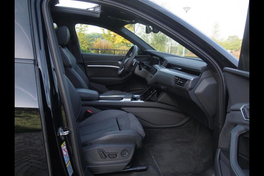Audi e-tron Sportback 55 quattro S edition 95 kWh | Panoramadak | 360 Camera | Dubbele Laadpoort | Apple Carplay | ACC | NL-auto |