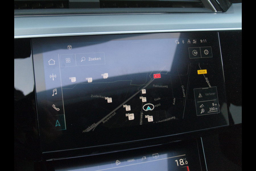 Audi e-tron Sportback 55 quattro S edition 95 kWh | Panoramadak | 360 Camera | Dubbele Laadpoort | Apple Carplay | ACC | NL-auto |