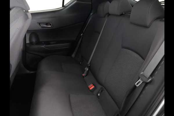 Toyota C-HR 1.8 Hybrid Style | Stuur- & Stoelverwarming | JBL Audio | Parkeersensoren Voor & Achter | Navigatie |