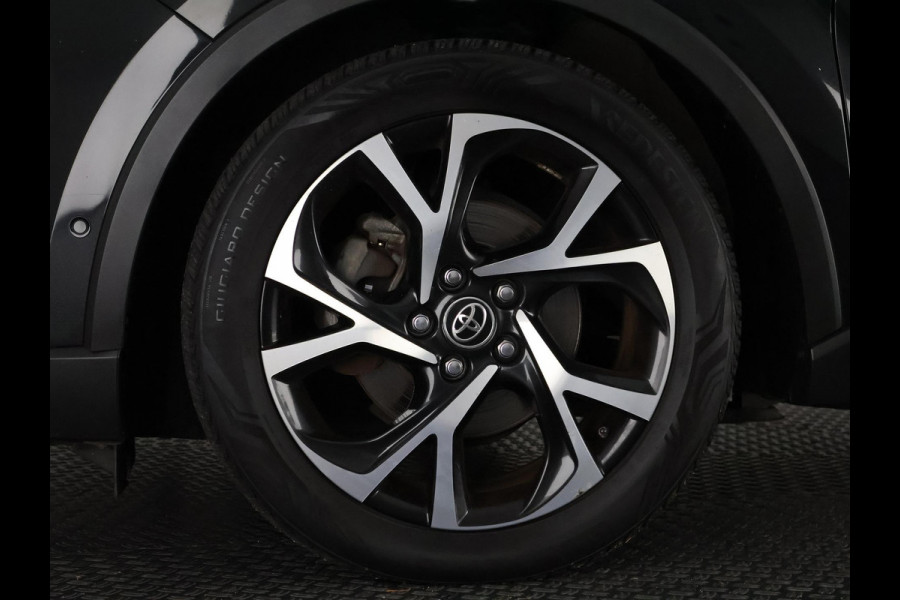 Toyota C-HR 1.8 Hybrid Style | Stuur- & Stoelverwarming | JBL Audio | Parkeersensoren Voor & Achter | Navigatie |