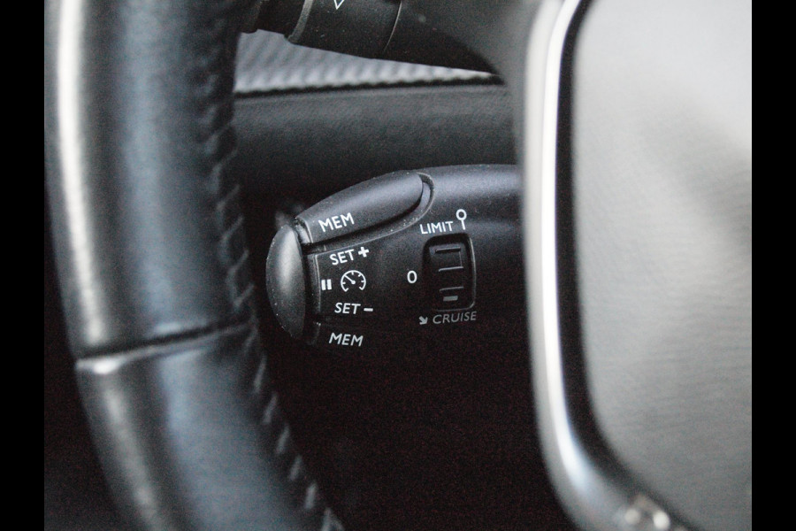Peugeot e-2008 EV Blue Lease Allure 50 kWh | SOH 94% | Camera | Apple Carplay | Navi | DAB | NL-Auto