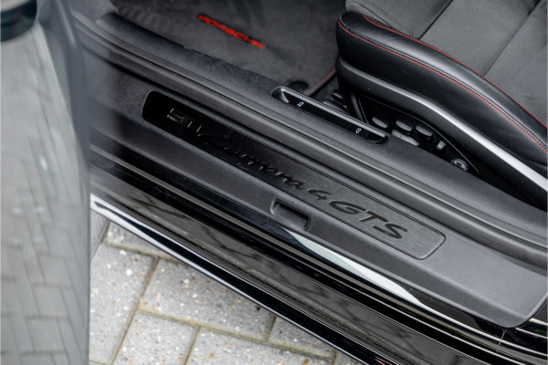 Porsche 911 3.0 Carrera 4 GTS - BTW | Sport Chrono + | Panorama | Bose | Alcantara