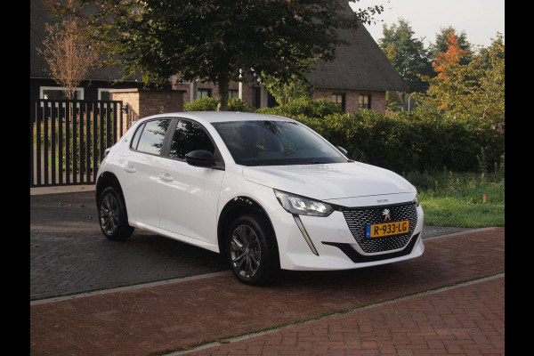 Peugeot e-208 EV 50 kWh | SOH 92% | Apple Carplay | Parkeersensoren | Navi | Cruise Control | NL-Auto |