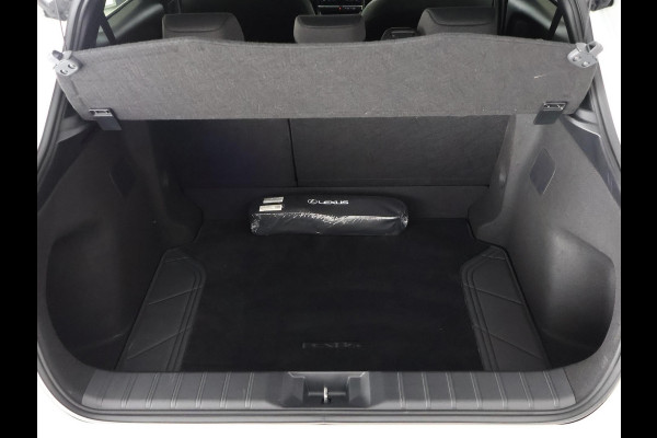 Lexus LBX 1.5 Business Line 2WD