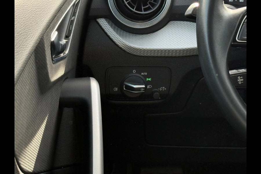 Audi Q2 35 TFSI Advanced edition | PDC | Carplay | NAVI | Bluetooth |
