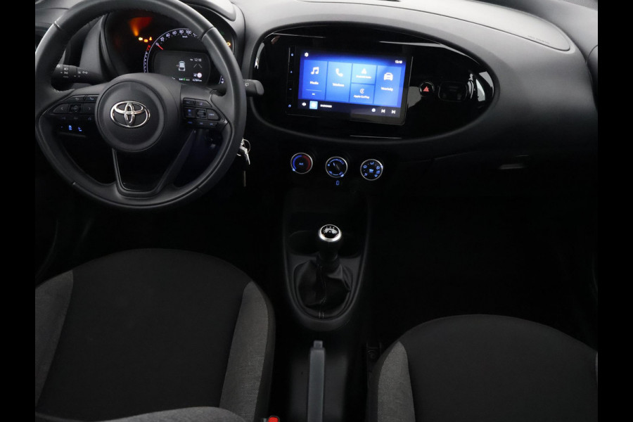 Toyota Aygo X 1.0 VVT-i MT Play |  Apple Carplay & AndroidAUTO | Adaptieve Cruise Control | Camera |