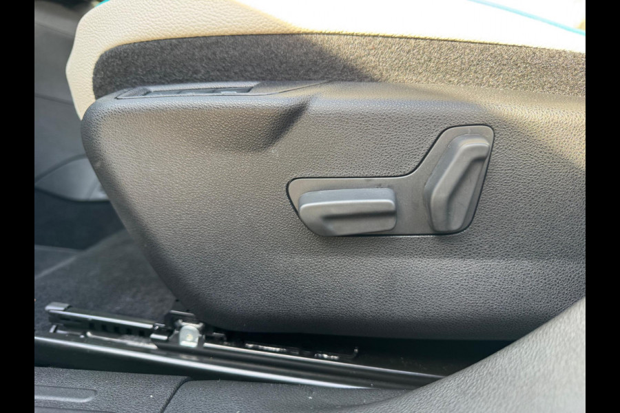 Fiat 600E La Prima 54 kWh | Lederen bekleding | Elektrische achterklep | Prijs is rijklaar
