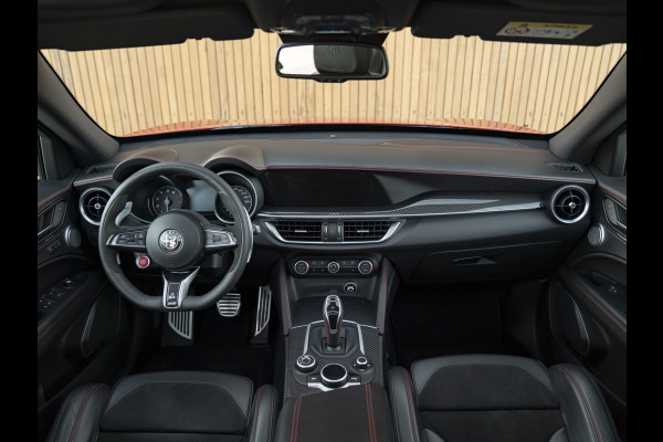 Alfa Romeo Stelvio 2.9 V6 AWD Quadrifoglio | Pano-dak | Harman/Kardon