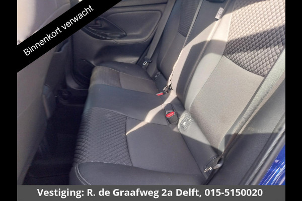 Toyota Yaris 1.5 Hybrid Executive | Navigatie | Stoelverwarming | Half Leder | Privacy Glas |