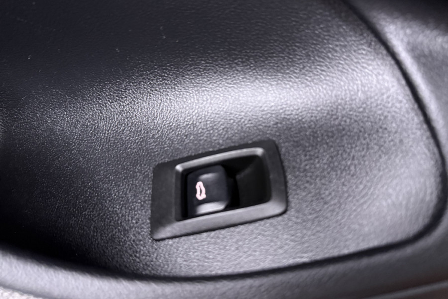 BMW i4 M50 High Executive 84 kWh (STOELVERWARMING, H/K AUDIO, ELEKTR STOELEN, CAMERA)