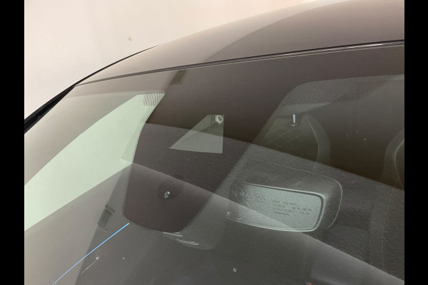 Peugeot 208 1.2 PureTech GT Pack AUTOMAAT AIRCO CLIMA NAVI CRUISE STOELVERW KEYLESS APPLE CARPLAY PRIVACYGLAS 1E EIG NIEUWSTAAT