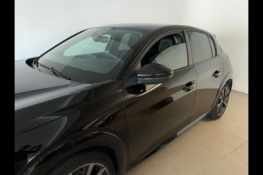 Peugeot 208 1.2 PureTech GT Pack AUTOMAAT AIRCO CLIMA NAVI CRUISE STOELVERW KEYLESS APPLE CARPLAY PRIVACYGLAS 1E EIG NIEUWSTAAT