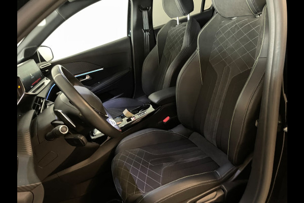 Peugeot 208 1.2 PureTech GT Pack AUTOMAAT AIRCO CLIMA NAVI CRUISE STOELVERW KEYLESS APPLE CARPLAY PRIVACYGLAS 1E EIG NIEUWSTAAT