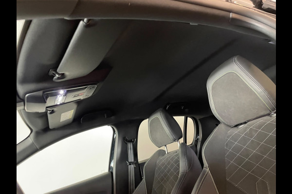 Peugeot 208 1.2 PureTech GT Pack AUTOMAAT AIRCO CLIMA NAVI CRUISE STOELVERW KEYLESS APPLE CARPLAY PRIVACYGLAS 1E EIG NIEUWSTAAT