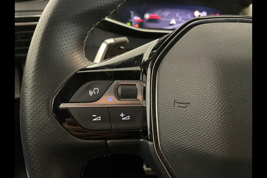 Peugeot 208 1.2 PureTech GT Pack AUTOMAAT AIRCO CLIMA NAVI CRUISE STOELVERW KEYLESS APPLE CARPLAY PRIVACYGLAS 1E EIG NIEUWSTAAT