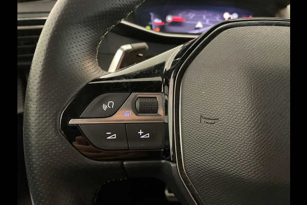 Peugeot 208 1.2 PureTech GT Pack AUTOMAAT AIRCO CLIMA NAVI CRUISE STOELVERW KEYLESS APPLE CARPLAY PRIVACYGLAS 1E EIG NIEUWSTAAT