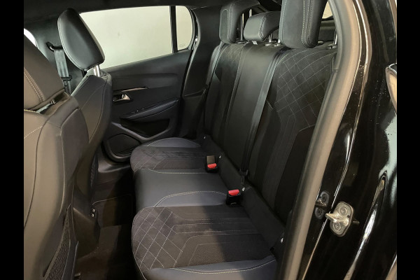 Peugeot 208 1.2 PureTech GT Pack AUTOMAAT AIRCO CLIMA NAVI CRUISE STOELVERW KEYLESS APPLE CARPLAY PRIVACYGLAS 1E EIG NIEUWSTAAT
