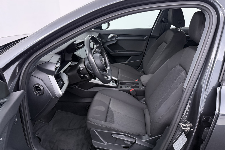 Audi A3 Sportback 40 TFSI e Edition (TREKHAAK, STOELVERWARMING, CAMERA, DIGITALE COCKPIT)