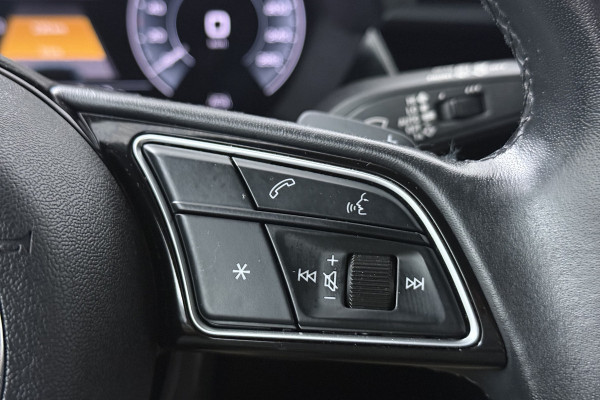Audi A3 Sportback 40 TFSI e Edition (TREKHAAK, STOELVERWARMING, CAMERA, DIGITALE COCKPIT)