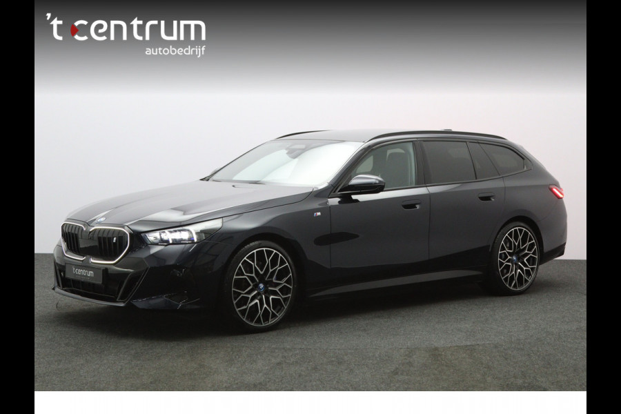 BMW i5 Touring eDrive40 M Sport Edition 84 kWh 340 PK, SOH 97 %, Panoramadak, Trekhaak, 360 Camera, H/K Sound,