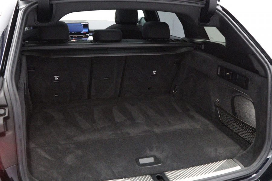 BMW i5 Touring eDrive40 M Sport Edition 84 kWh 340 PK, SOH 97 %, Panoramadak, Trekhaak, 360 Camera, H/K Sound,