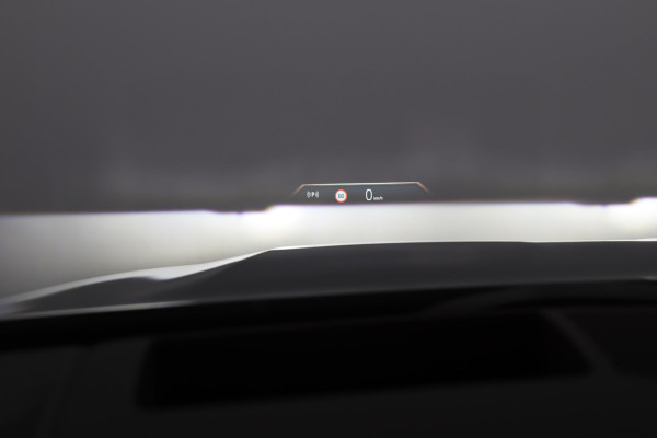 BMW i5 Touring eDrive40 M Sport Edition 84 kWh 340 PK, SOH 97 %, Panoramadak, Trekhaak, 360 Camera, H/K Sound,
