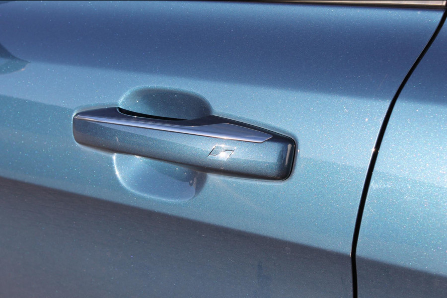 Lynk & Co 01 /360 Camera/ Adaptieve cruise control/ Elektrische stoelen/ BLIS/ Stoelverwarming/ Elektrische achterklep/ Climate control/ Parkeersensoren met camera/ Regensensor/ Keyless entry