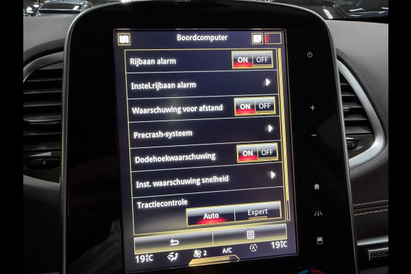 Renault Espace 1.8 TCe Initiale Paris 7p. PANO/MASSAGE-ST/LEDER/NAVI/CAM/DVD/H-UP///