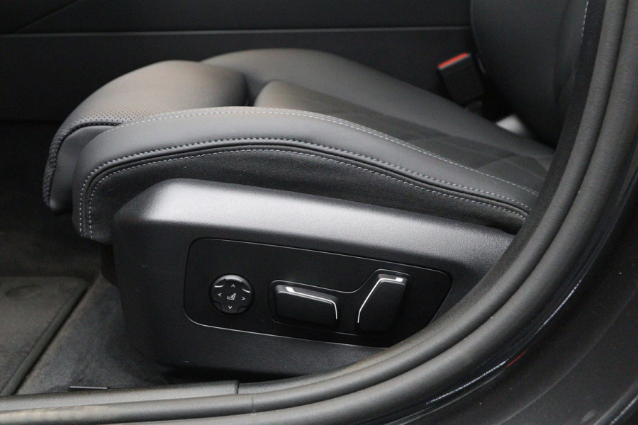 BMW 5 Serie Touring 530e xDrive 300 PK M Sport Pro Edition PHEV, Panoramadak, Trekhaak, H/K Sound, Head-Up