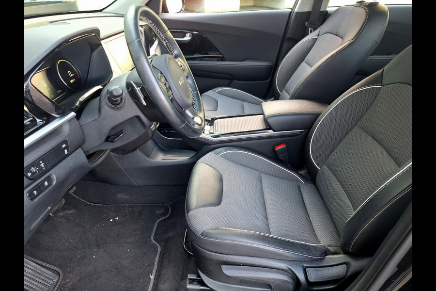 Kia e-Niro ComfortLine 64 kWh | SOH: 97,1% | Warmtepomp | 3 Fase | Climate | Stoelverwarming | Adaprtive CC | Camera |