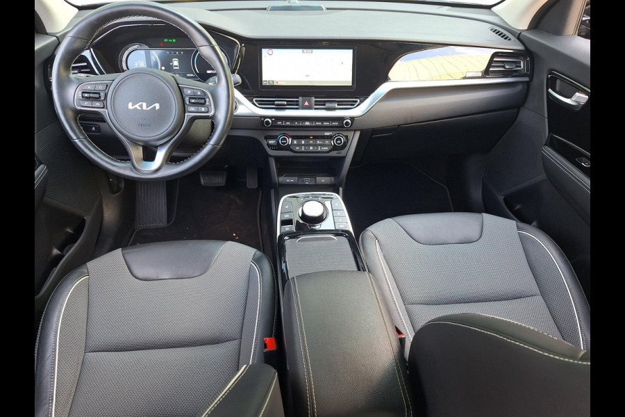 Kia e-Niro ComfortLine 64 kWh | SOH: 97,1% | Warmtepomp | 3 Fase | Climate | Stoelverwarming | Adaprtive CC | Camera |