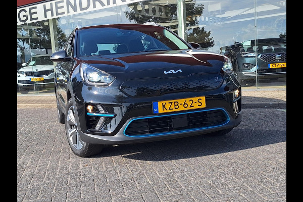 Kia e-Niro ComfortLine 64 kWh | SOH: 97,1% | Warmtepomp | 3 Fase | Climate | Stoelverwarming | Adaprtive CC | Camera |