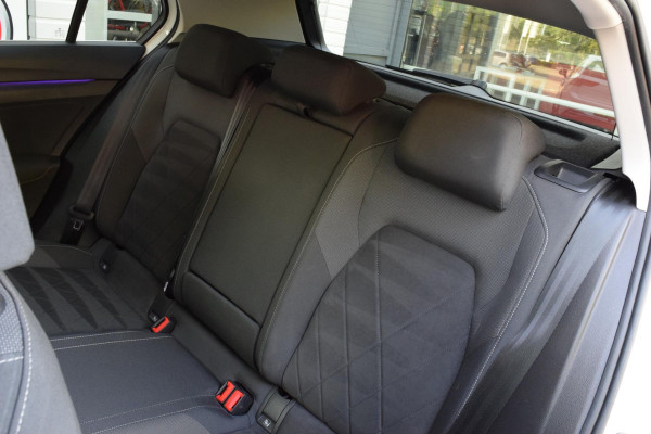 Volkswagen Golf 1.4 eHybrid|Cam.|Carplay|ACC|Stuur+stoelver.|Trekh