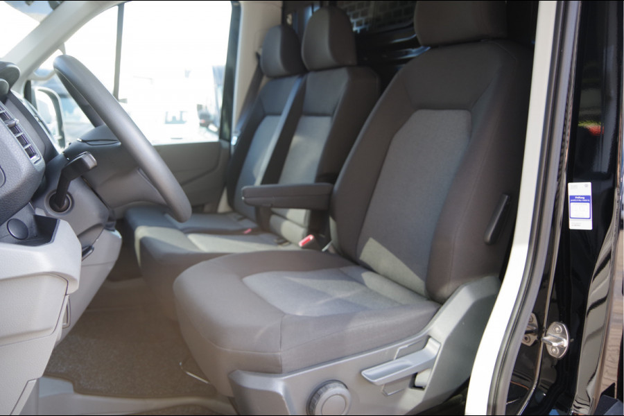 Volkswagen Crafter 35 2.0 TDI L3H3(L2H2) AUT. MARGE! 2X SCHUIFDEUR, LED, 3-ZITS, STOELVERWARMING, ADAPT. CRUISE, CAMERA, NAVI, AIRCO, CARPLAY, DUBB