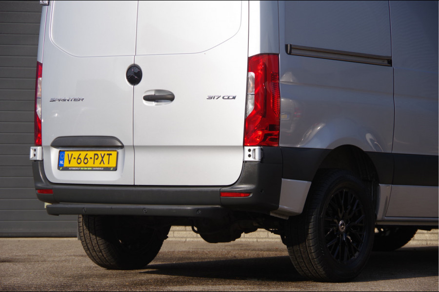 Mercedes-Benz Sprinter 317 1.9 CDI L1H1 RWD L1H1 AUT. LED, ADAPT. CRUISE, MBUX 10'', GEV. STOEL, CAMERA, NAVI, CLIMA, VOORRUITVERWARMING