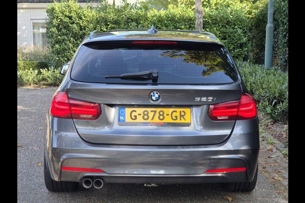 BMW 3 Serie Touring 320i M Sport Edition Panorama Apple CarPlay