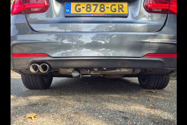 BMW 3 Serie Touring 320i M Sport Edition Panorama Apple CarPlay