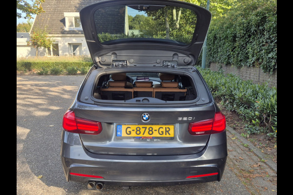 BMW 3 Serie Touring 320i M Sport Edition Panorama Apple CarPlay