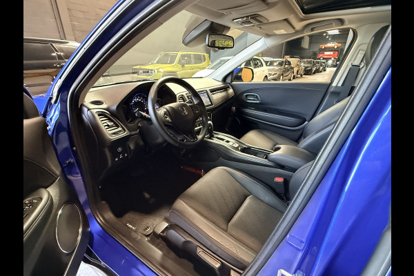 Honda HR-V 1.5 i-VTEC Executive Automaat. Pano. Camera. Nav. Trekhaak. Van eerste eigenaar met NAP.