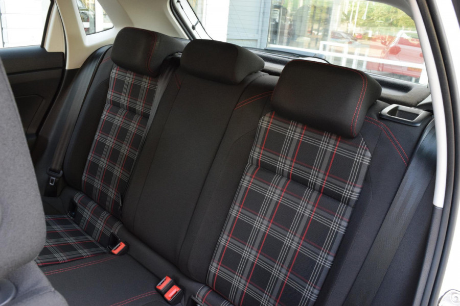Volkswagen Polo 1.0 TSI|18"|GTI int.|Stoelverw.|ACC|Cam.|Carplay