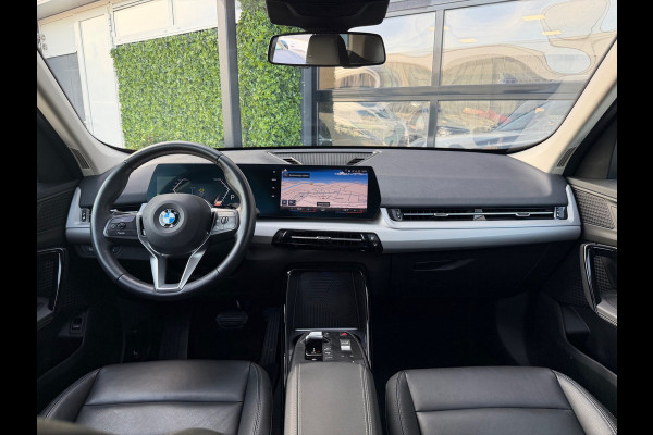 BMW X1 SDrive18i 136PK Aut. | Camera | Carplay | 19" M-Sport | Dealer Ond.